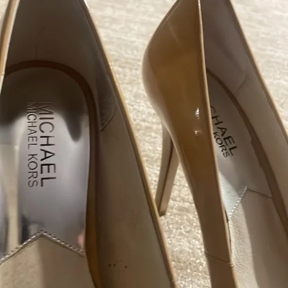 MICHAEL KORS HEELS - Picture 4 of 7